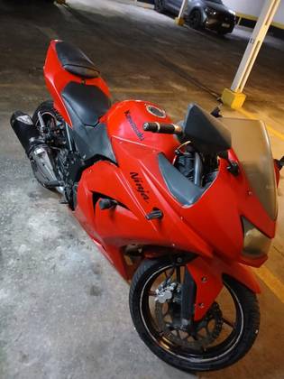 KAWASAKI NINJA 250R KAWASAKI NINJA 250R